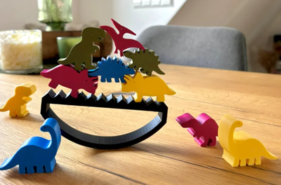 Juego de equilibrio de dinosaurios