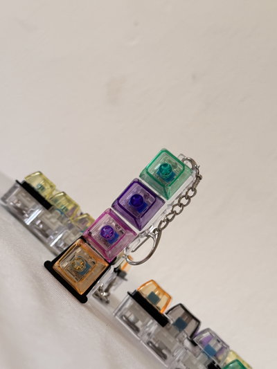 Llavero con teclado mecánicas + luces led. Fidget