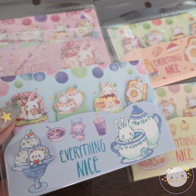 Banderita Everything is Nice