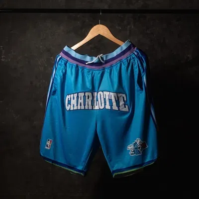 Short Charlotte Hornets Classic Edition 2023/24