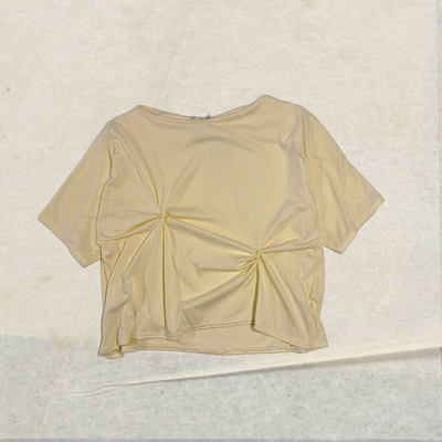 remera doble frunce