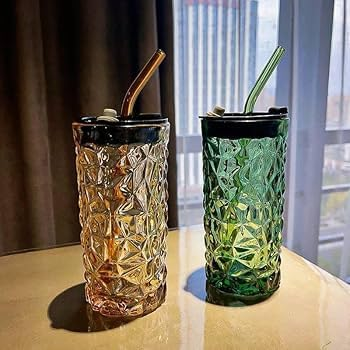 taza con bombilla vidrio