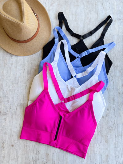 Top deportivo con cierre delantero ART 1