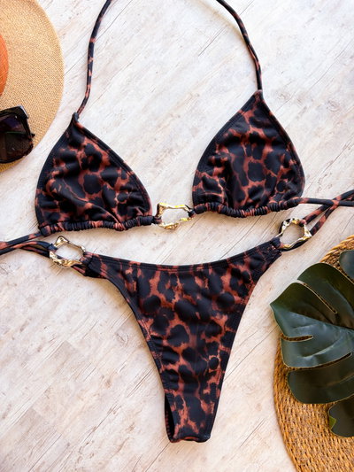 Triangulo amorfo Bikini