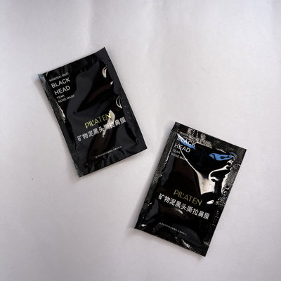 Mascarilla puntos negros 