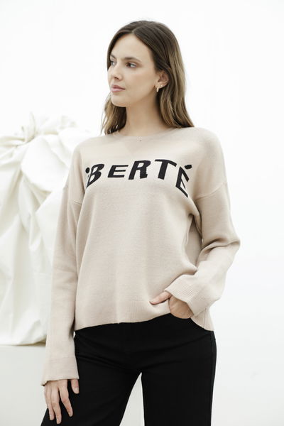 Art.643- Sweater Boxy con Estampado de Letras