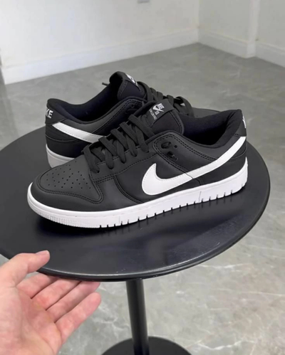 Nike Dunk Black Classic