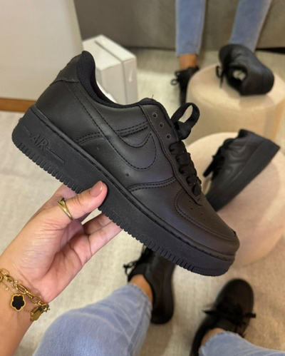 Nike Air Force Black