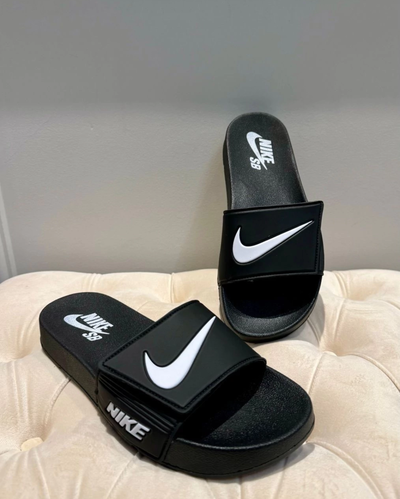 Ojota Nike con velcro