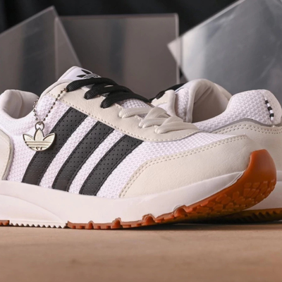 Adidas Adi Run Linea negra