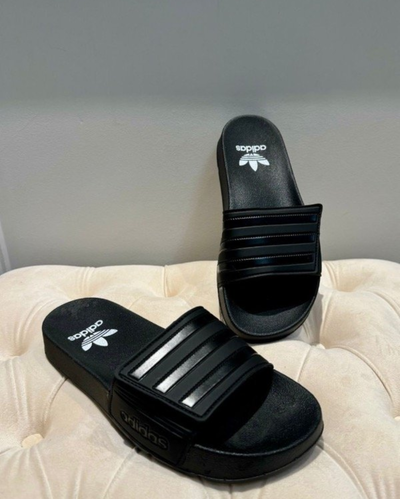 Ojota Adidas con velcro, Black
