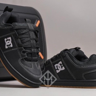 Dc Black
