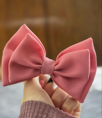 MOÑO ROSA CON COLITA
