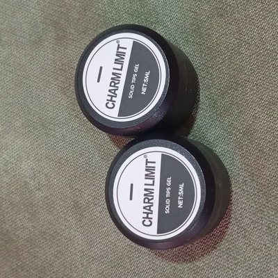 Gel sólido charm límit