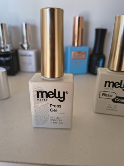 Press gel Mely