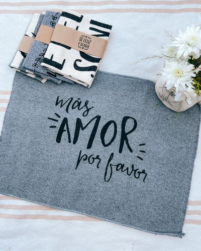 Paño de piso (más amor por favor - gris)