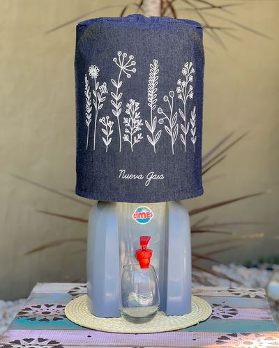 Funda para bidón 20 lts (flores - azul jean)