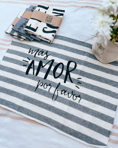 Paño de piso (más amor por favor - rayado)