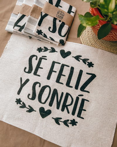 Paño de piso (sé feliz y sonríe - natural)