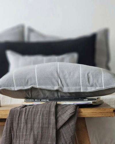 Set X2 Almohadones - 30X50 - Gris Elefante/Blanco 