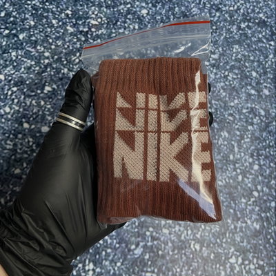 NIKE “MARRÓN”