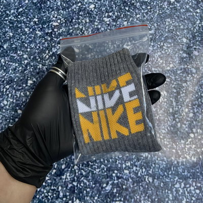 NIKE “GRIS”