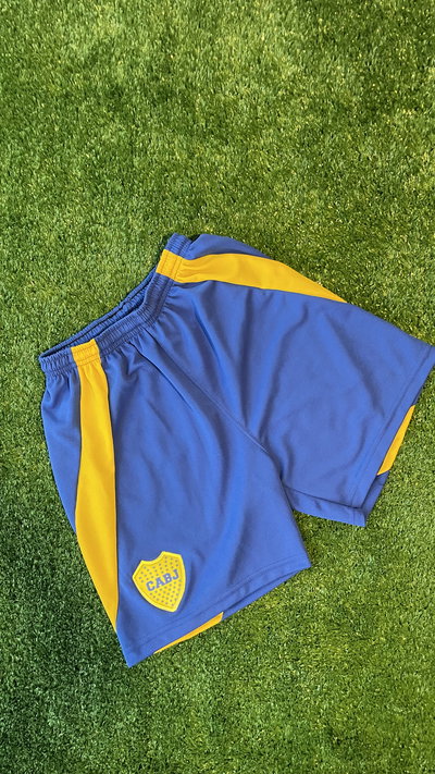 SHORT BOCA JR BORDADO NIÑO 2024