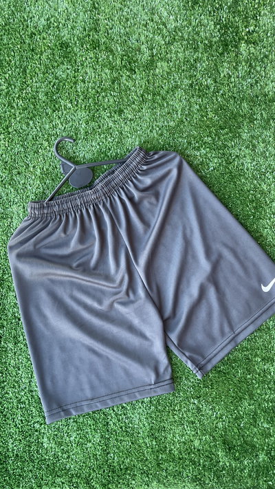 SHORT LISO GRIS