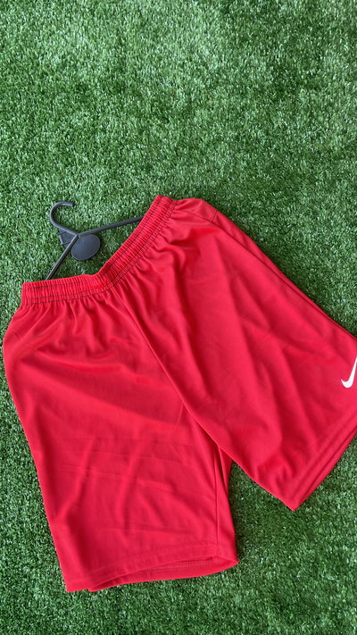 SHORT LISO ROJO