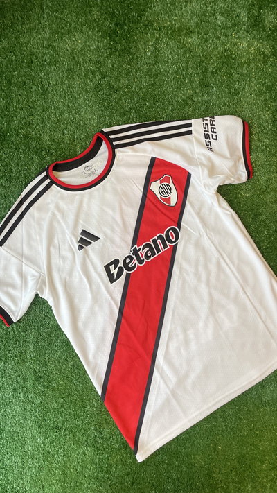 CAMISETA TITULAR RIVER 2026 TERMOSELLADA 