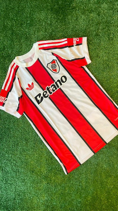 CAMISETA BORDADA TRICOLOR RIVER