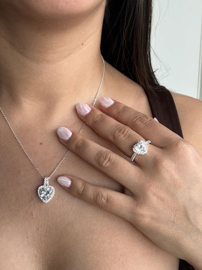 Anillo Corazón piedras