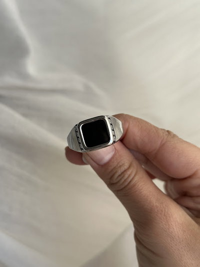Anillo León