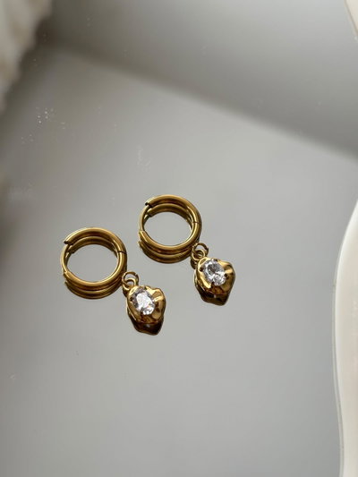 Aros Emily