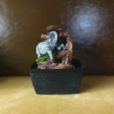FUENTE DE AGUA CHICA ELEFANTE - 20 cm