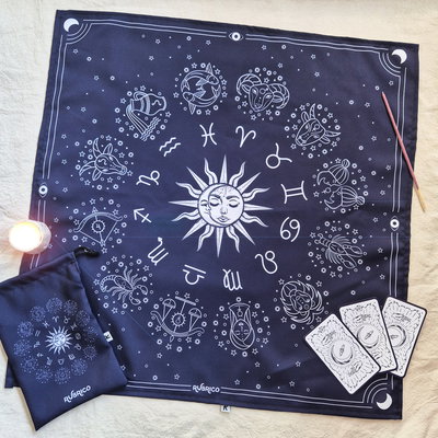 PAÑO HORÓSCOPO + BOLSA - 70 cm x 70 cm