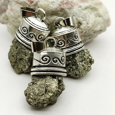 DIJE PIRITA GRANDE - En bruto con capuchón labrado