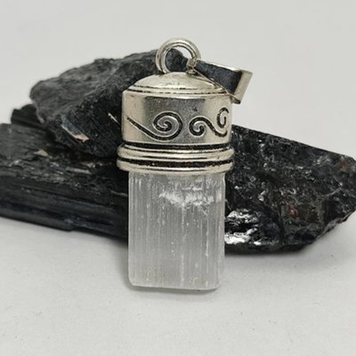 DIJE SELENITA GRANDE - En bruto con capuchón labrado