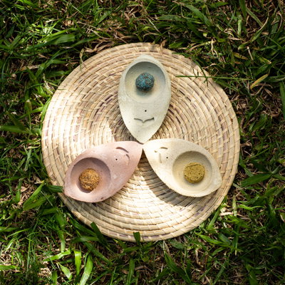 SAHUMADOR Y PORTA SHAUMERIO CEMENTO HOJA COLOR