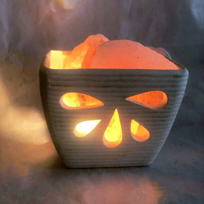 LAMPARA DE SAL TRIÁNGULO INVERTIDO