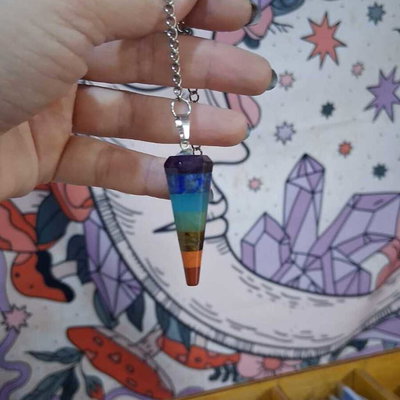PÉNDULO 7 CHAKRAS HEXAGONAL DE PIEDRA
