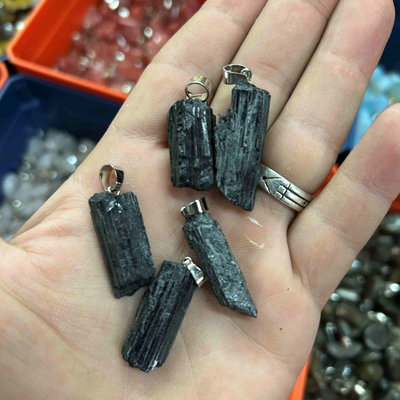 DIJE TURMALINA NEGRA GRANDE - En bruto