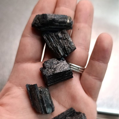 TURMALINA NEGRA - En bruto