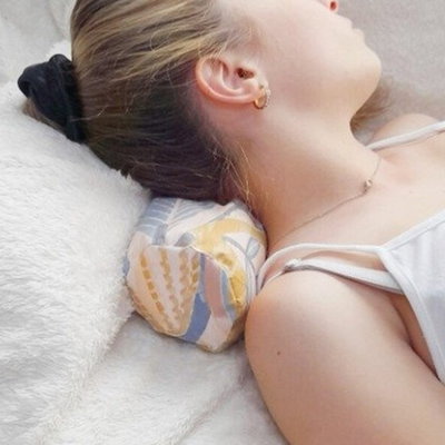 ALMOHADÓN  ROLLITO CERVICAL - Postural, para descanso