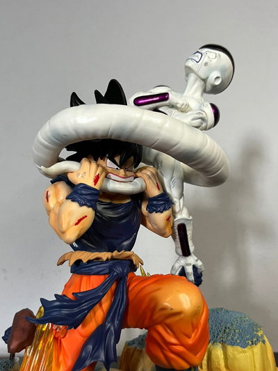 GOKU MUERDE A FREEZER DIORAMA (DRAGON BALL)