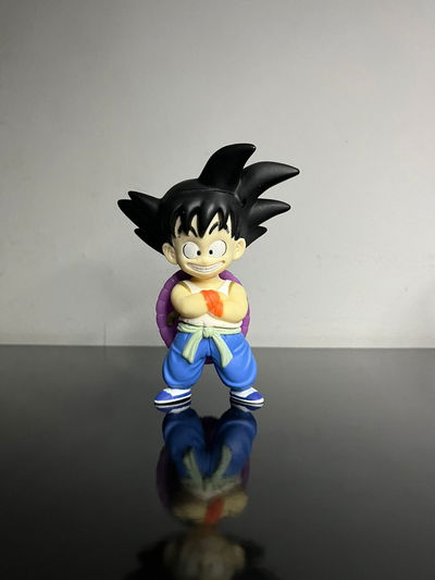 GOKU CAPARAZÓN VINILO (DRAGON BALL) 13CM