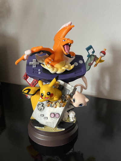 DIORAMA DE POKEMONES (POKEMON) 25CM