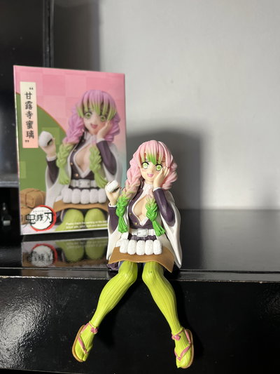 MITSURI SENTADA (DEMON SLAYER) 16CM