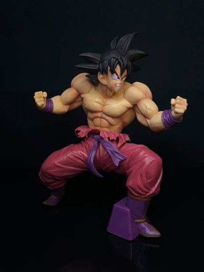 Goku Kaioken (20CM) Figura Dragon Ball - Girutoys