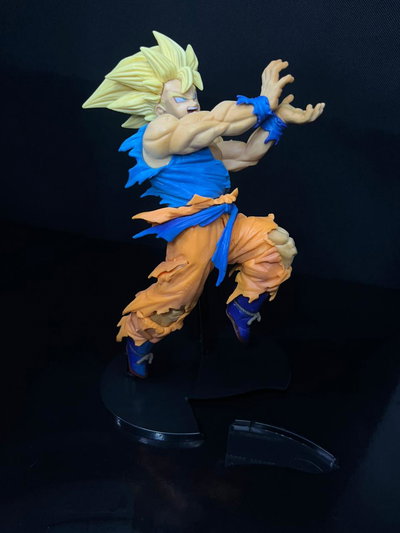 Goku Hame Hame Ha (24CM) Figura Dragon Ball - Girutoys
